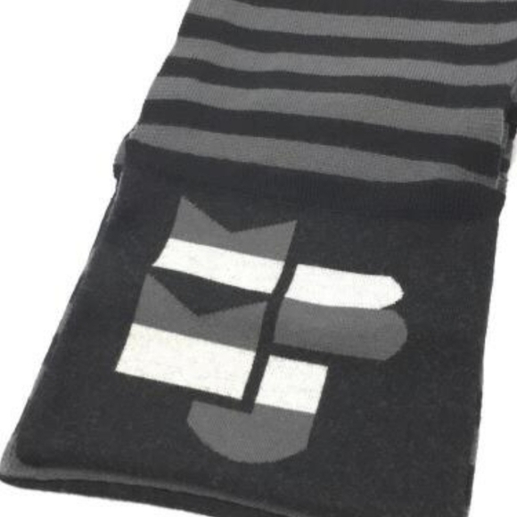 MARC by Marc jacobs 💯 Authentic Wool 8 by 68 inches - Picture 6 of 9